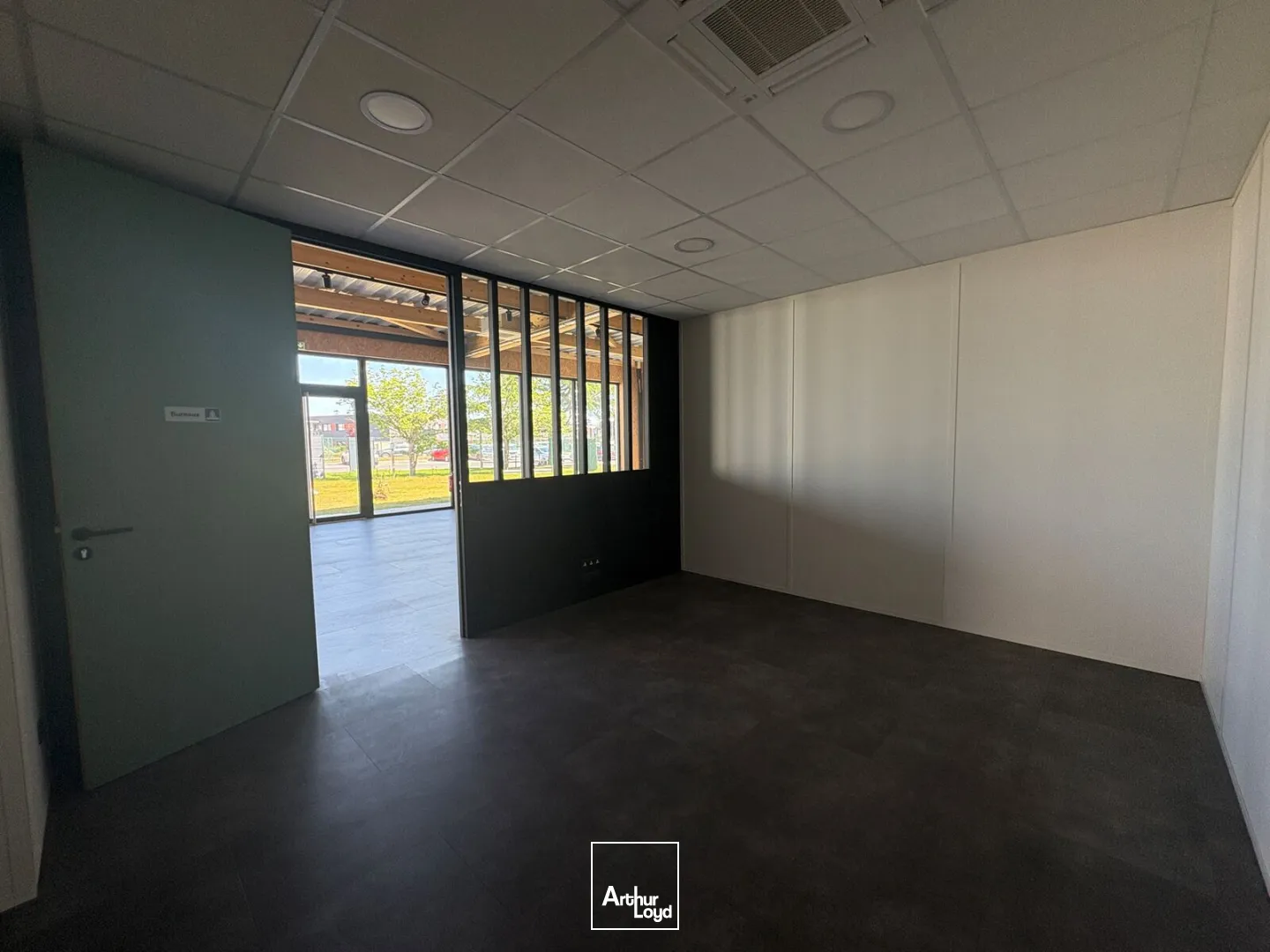 Locaux d'activité & Entrepôts - Location - OLIVET - 45160 - 653.3-653.3 - 7748354