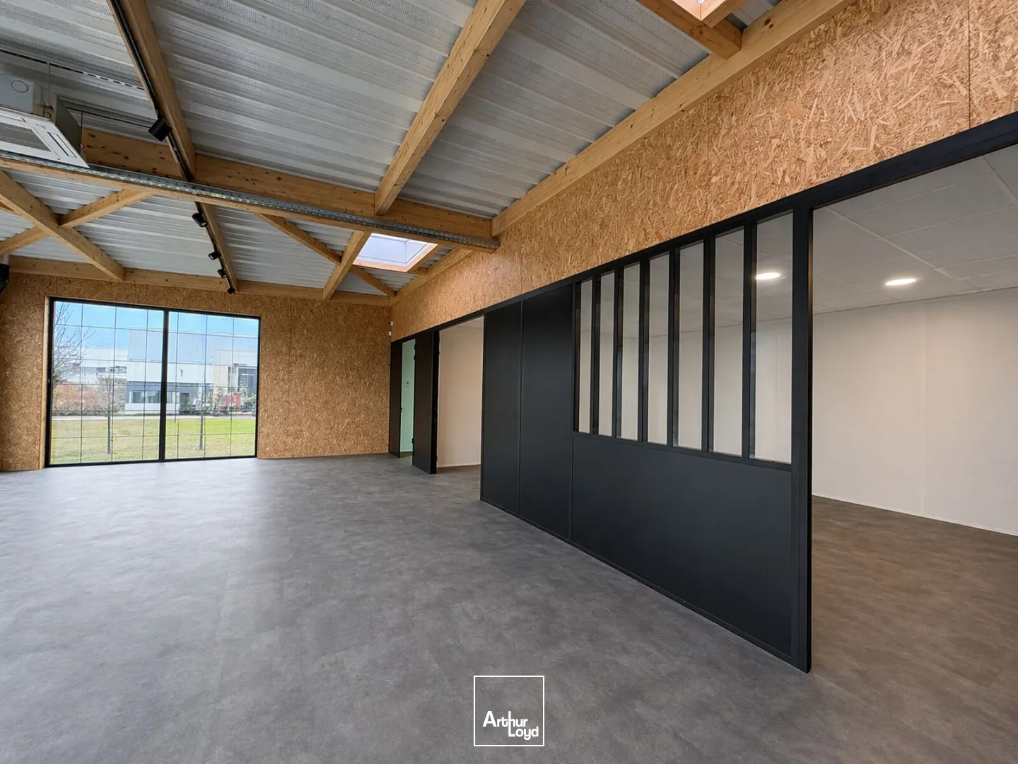 Locaux d'activité & Entrepôts - Location - OLIVET - 45160 - 653.3-653.3 - 7748352