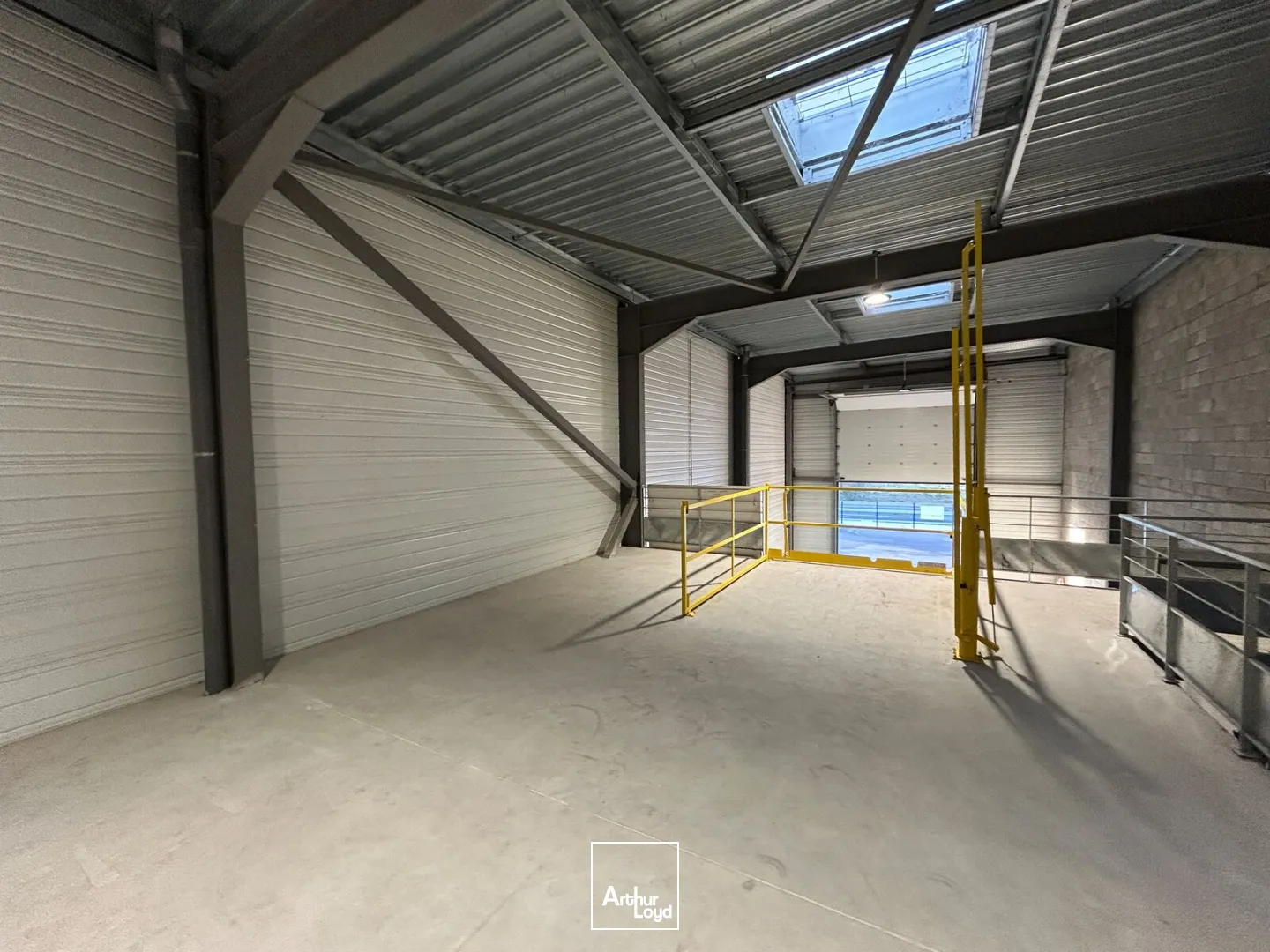 Locaux d'activité & Entrepôts - Location - SAINT CYPRIEN - 66750 - 1016-1016 - 7748545