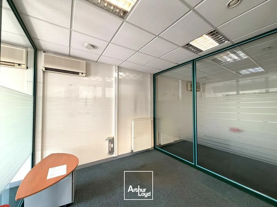 Bureaux - Location - CHÂTELLERAULT - 86100 - 235-235 - 7749154