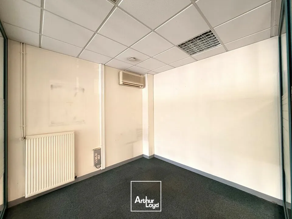 Bureaux - Location - CHÂTELLERAULT - 86100 - 235-235 - 7749155