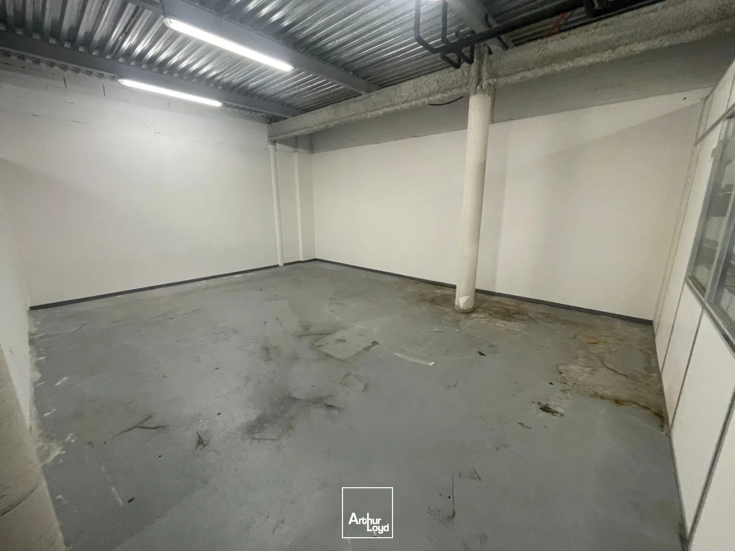Locaux d'activité & Entrepôts - Location - BEAUVAIS - 60000 - 56-56 - 7749222