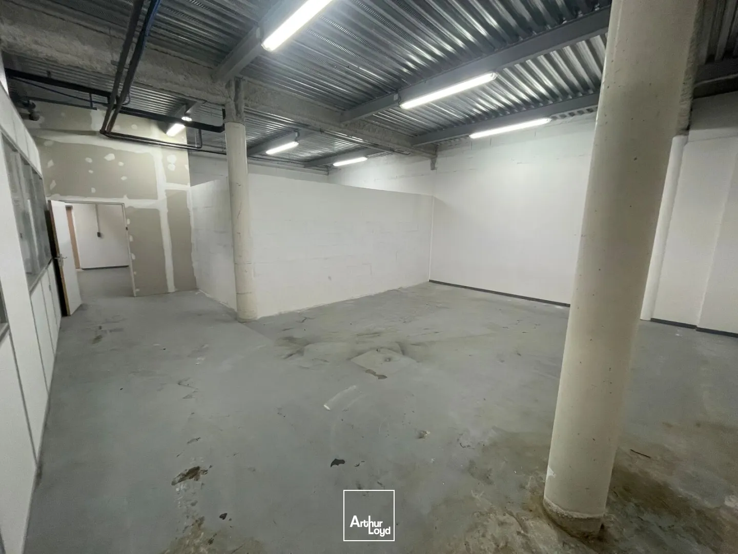 Locaux d'activité & Entrepôts - Location - BEAUVAIS - 60000 - 56-56 - 7749219