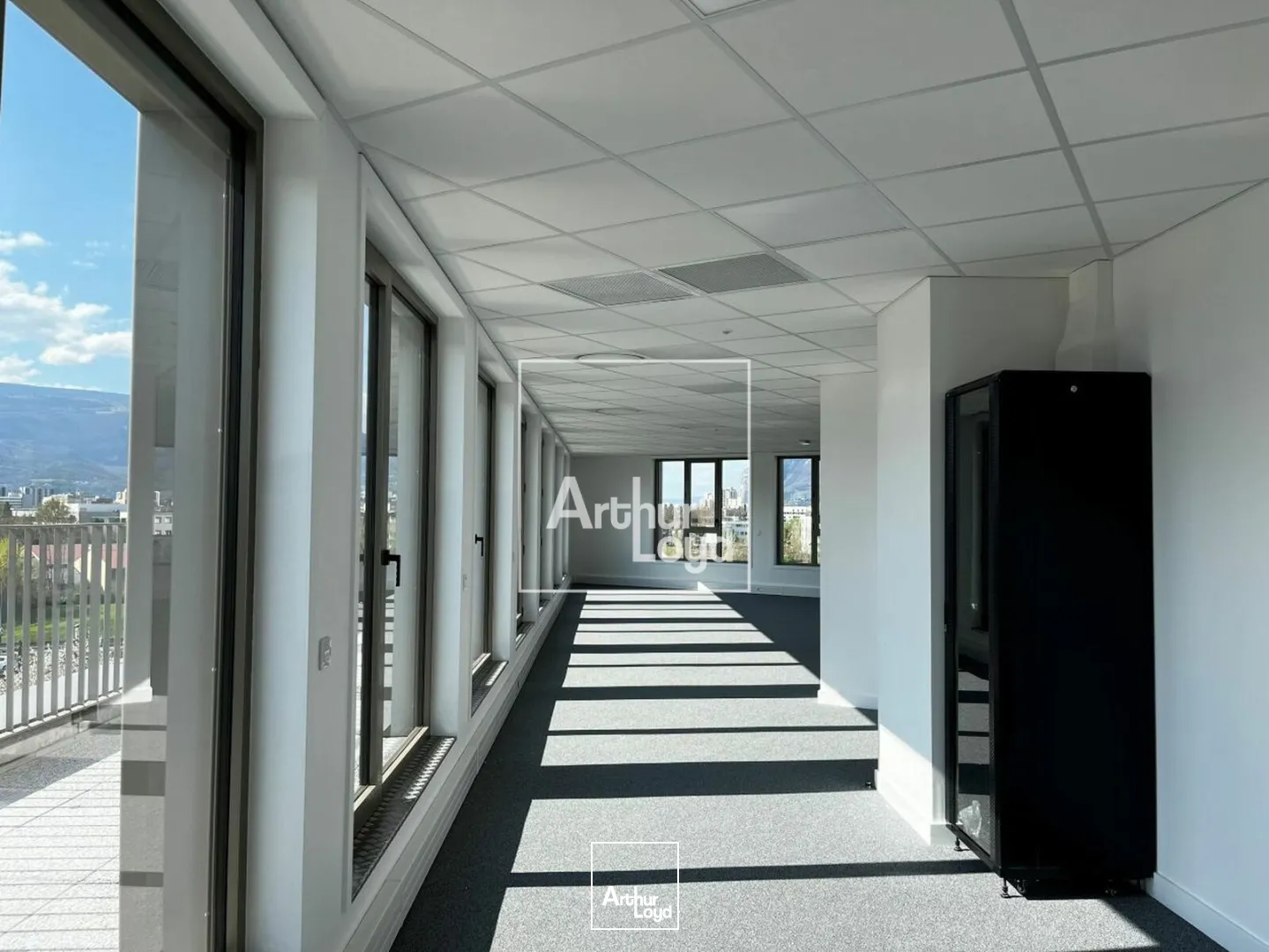 Bureaux - Vente - EYBENS - 38320 - 136.71-1022.52 - 7749349