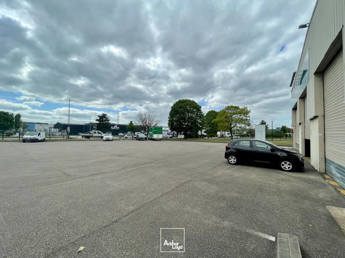 Locaux d'activité & Entrepôts - Location - SOTTEVILLE LES ROUEN - 76300 - 1738.8-1738.8 - 7749404