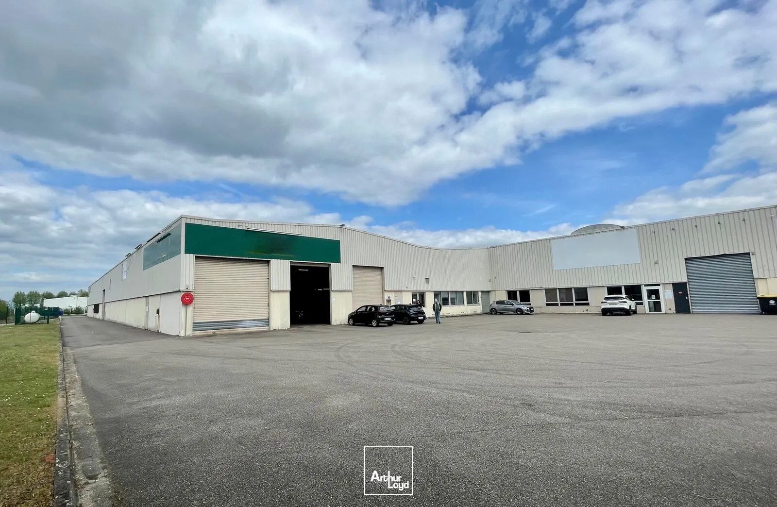Locaux d'activité & Entrepôts - Location - SOTTEVILLE LES ROUEN - 76300 - 1738.8-1738.8 - 7749401