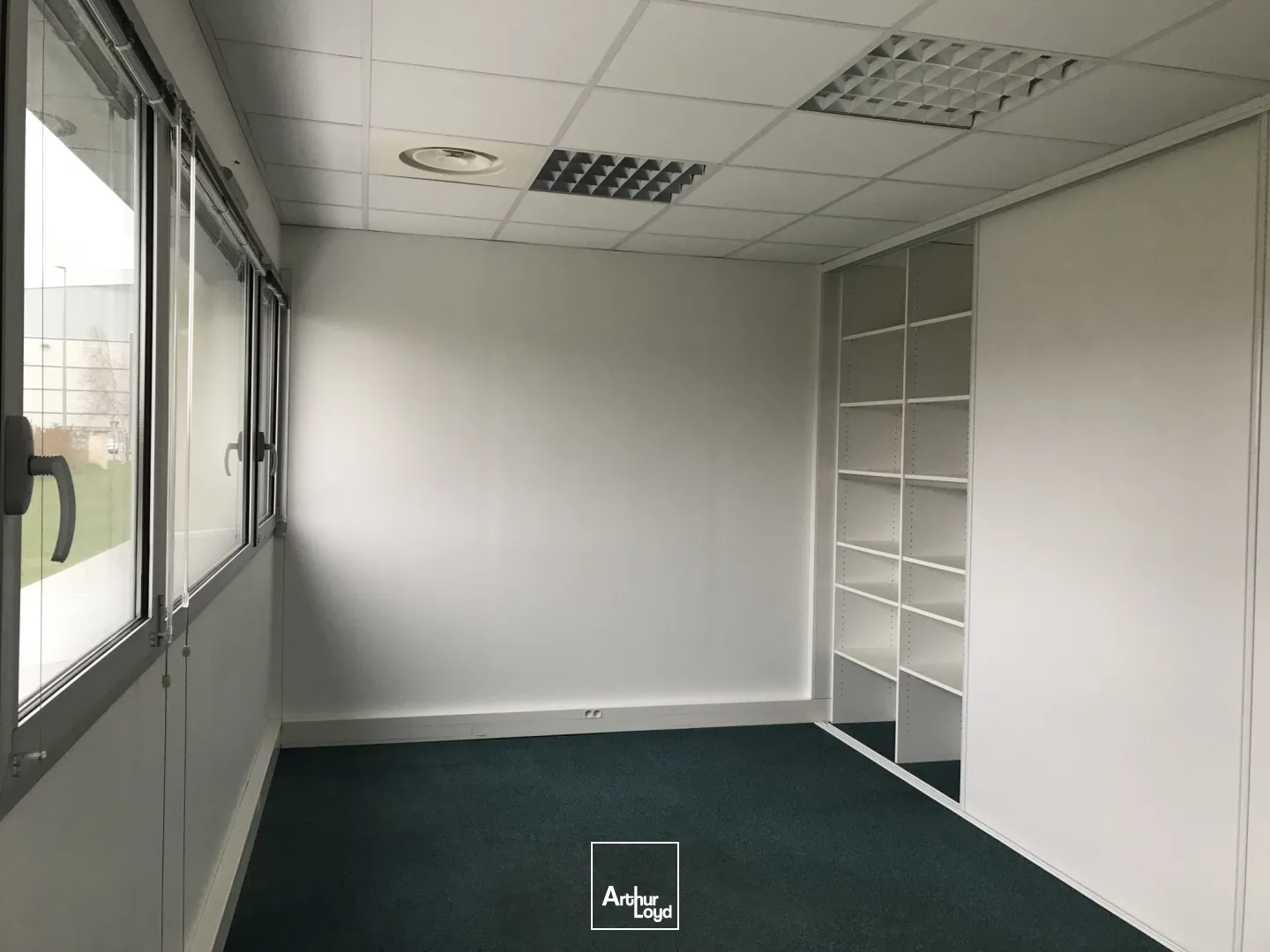 Bureaux - Location - MONTOIR DE BRETAGNE - 44550 - 81.97-81.97 - 7749522