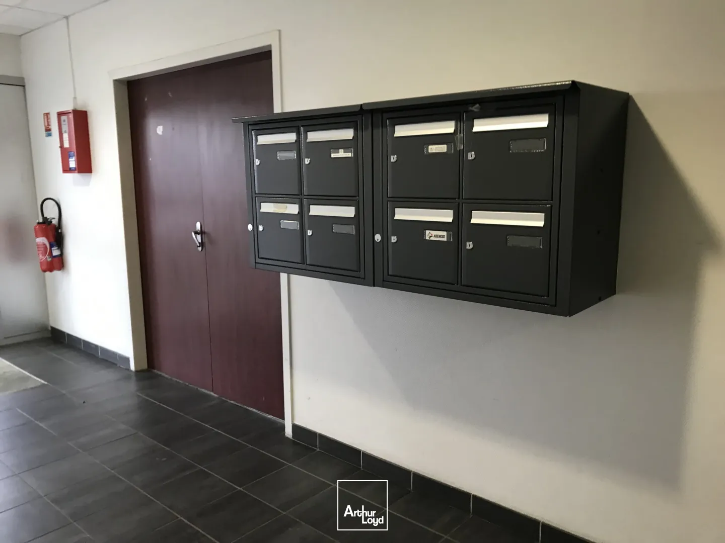 Bureaux - Location - MONTOIR DE BRETAGNE - 44550 - 81.97-81.97 - 7749523