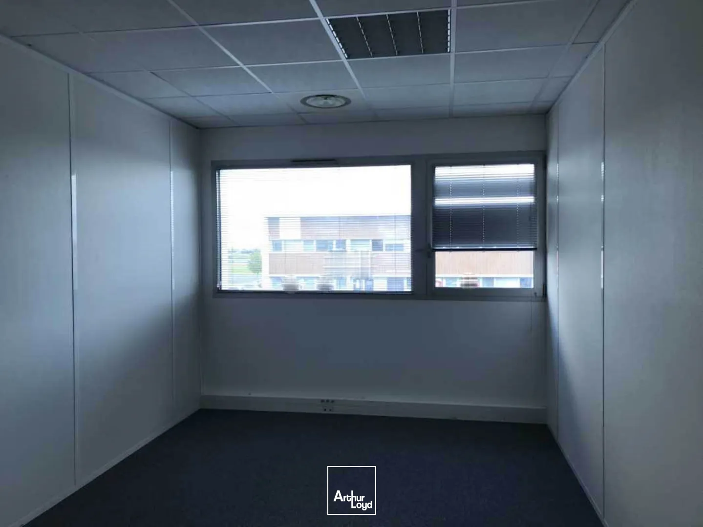 Bureaux - Location - MONTOIR DE BRETAGNE - 44550 - 81.97-81.97 - 7749524