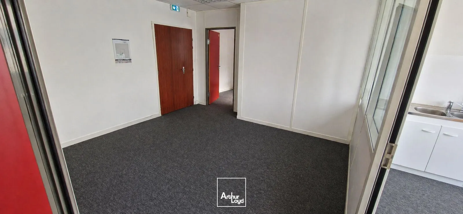 Bureaux - Location - MONTOIR DE BRETAGNE - 44550 - 81.97-81.97 - 7749527