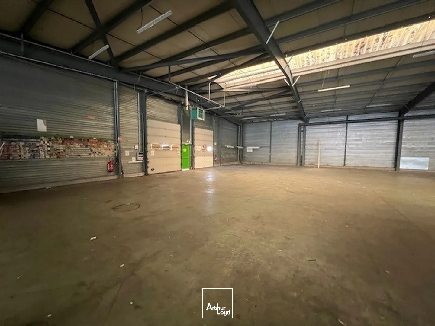 Locaux d'activité & Entrepôts - Location - TRAPPES - 78190 - 3120-3120 - 7749834