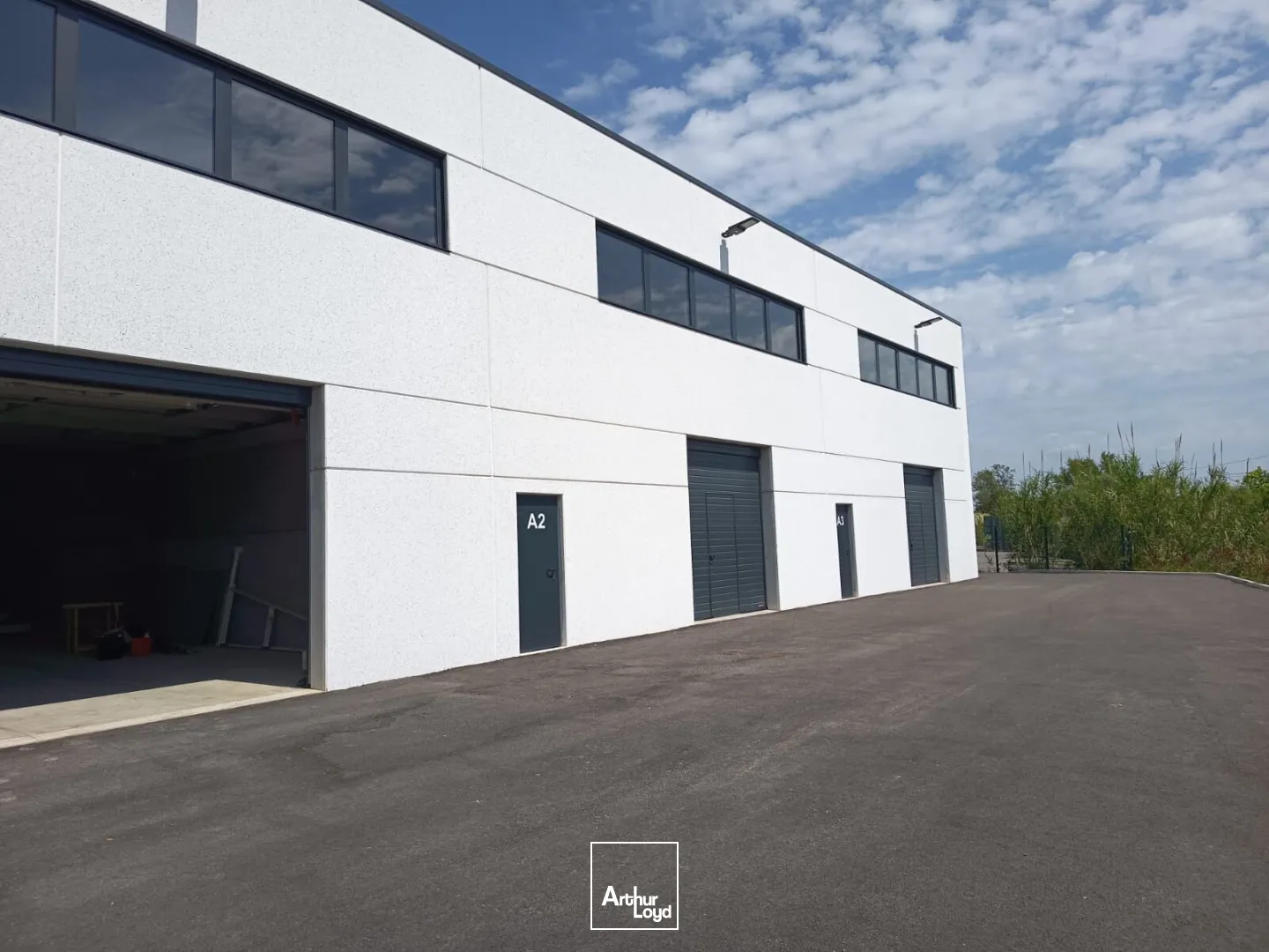Locaux d'activité & Entrepôts - Location - CUERS - 83390 - 281-281 - 7749847