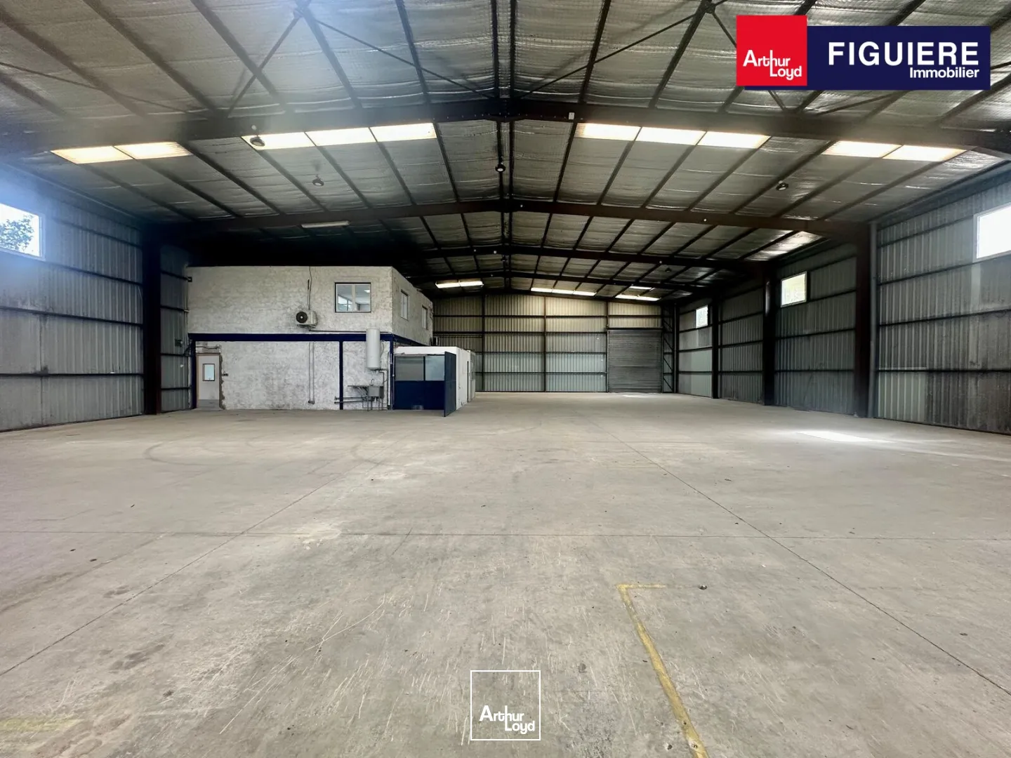 Locaux d'activité & Entrepôts - Location - VELAUX - 13880 - 740-740 - 7750090