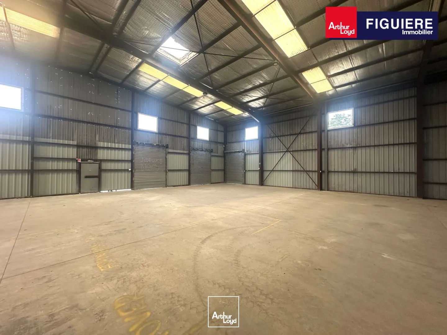 Locaux d'activité & Entrepôts - Location - VELAUX - 13880 - 740-740 - 7750087