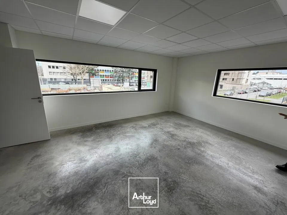 Locaux d'activité & Entrepôts - Vente - VALENCE - 26000 - 87-87 - 7751386