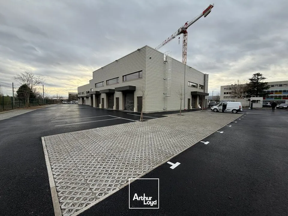 Locaux d'activité & Entrepôts - Vente - VALENCE - 26000 - 87-87 - 7751388