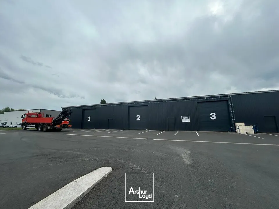 Locaux d'activité & Entrepôts - Location - CUSSET - 03300 - 234-1200 - 7751807