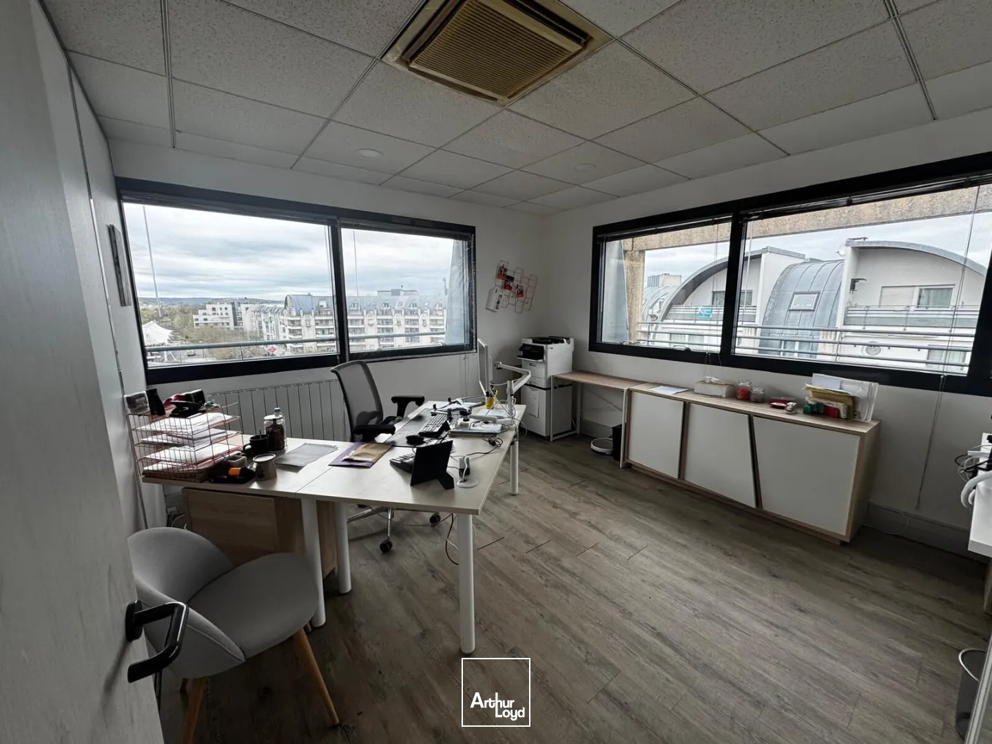 Bureaux - Vente - CERGY - 95800 - 69.4-69.4 - 7751870