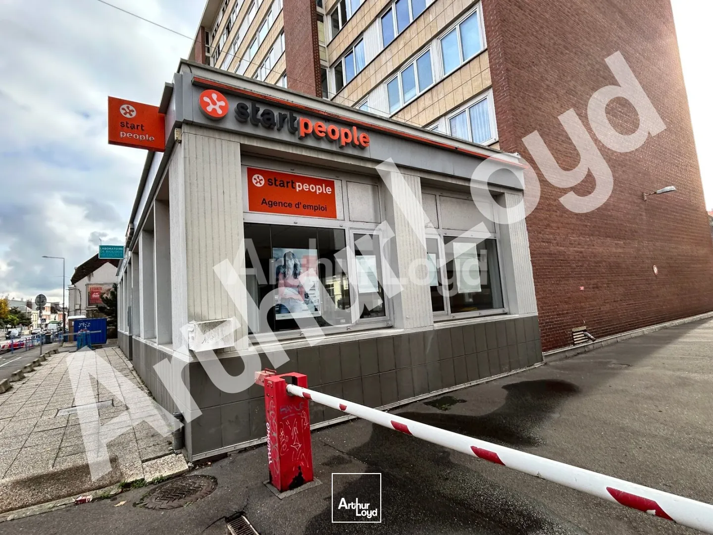 Locaux commerciaux - Location - HELLEMMES LILLE - 59260 - 160-160 - 7751930