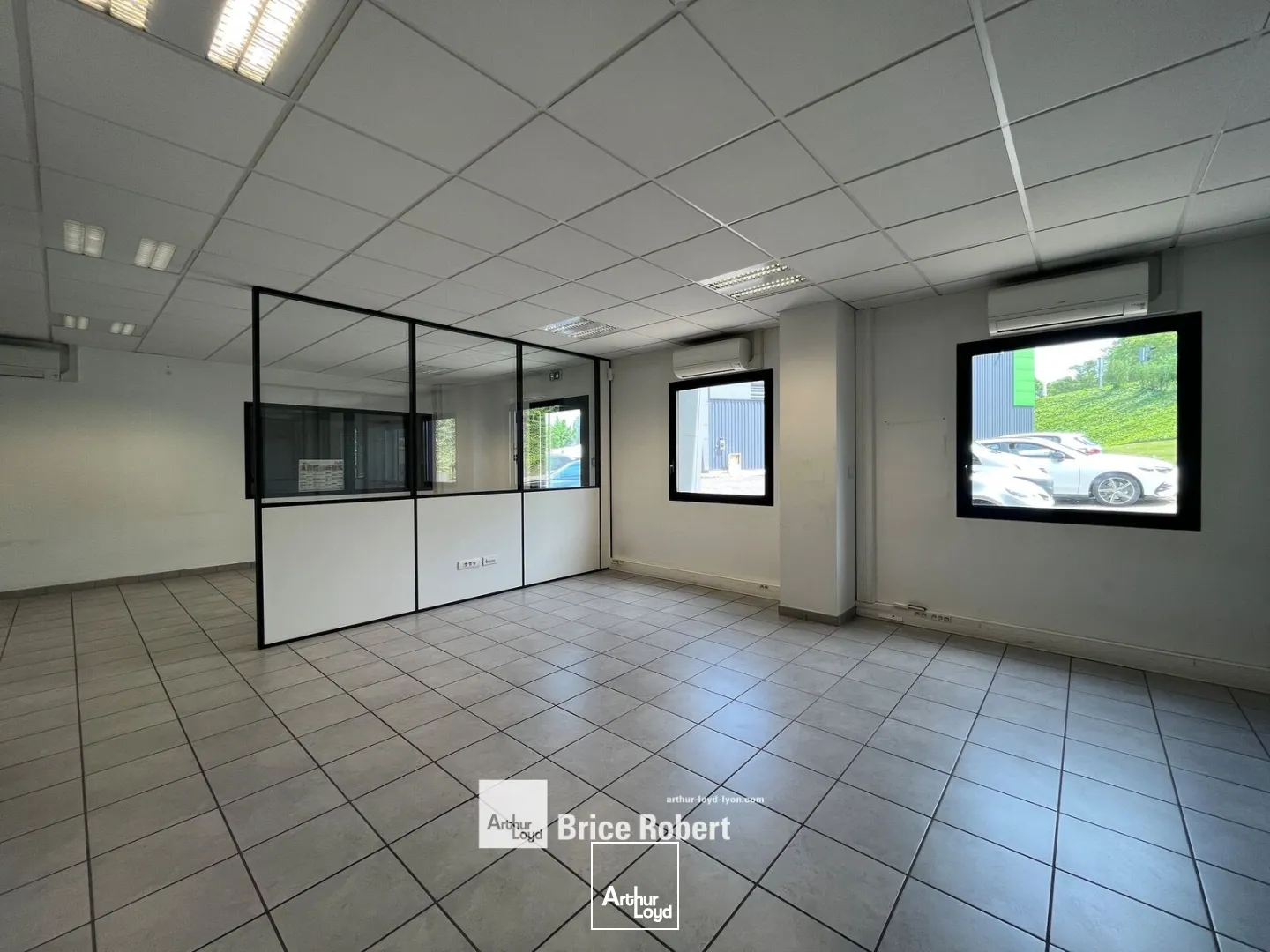 Locaux d'activité & Entrepôts - Location - VENISSIEUX - 69200 - 406-406 - 7752081