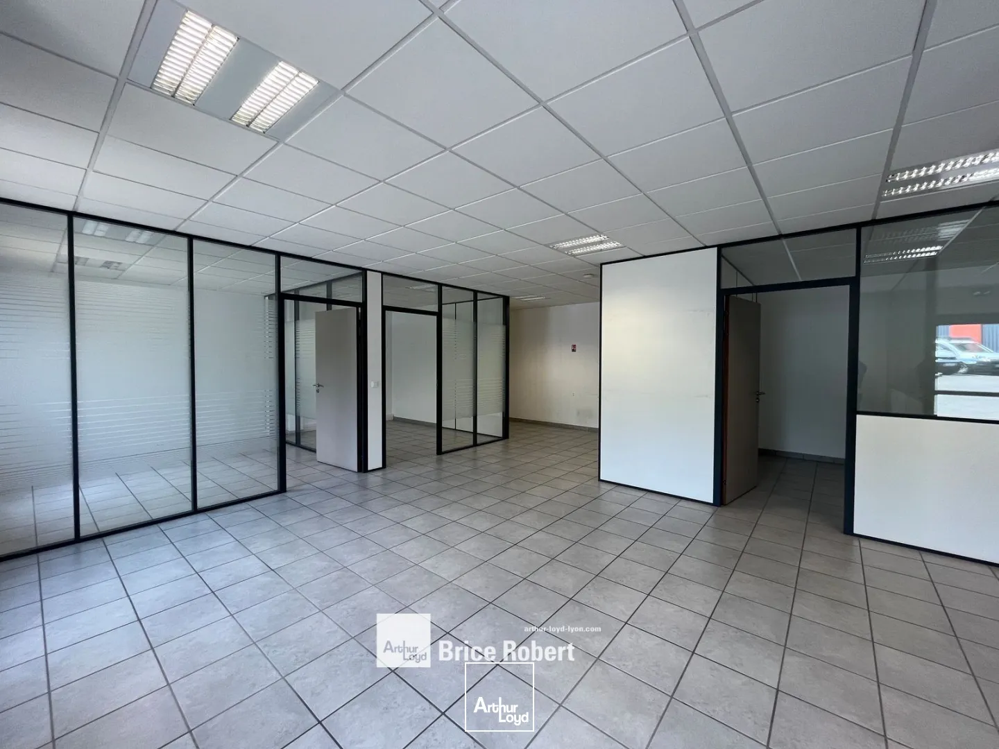 Locaux d'activité & Entrepôts - Location - VENISSIEUX - 69200 - 406-406 - 7752082