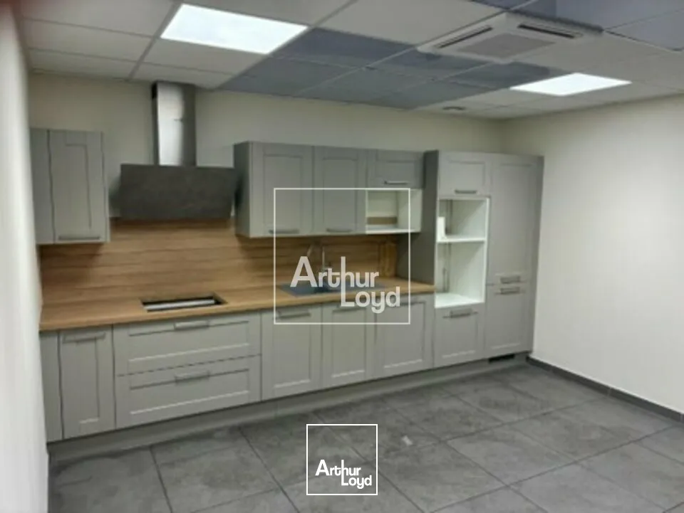 Locaux d'activité & Entrepôts - Location - CORBEIL ESSONNES - 91100 - 1200-1200 - 7752344