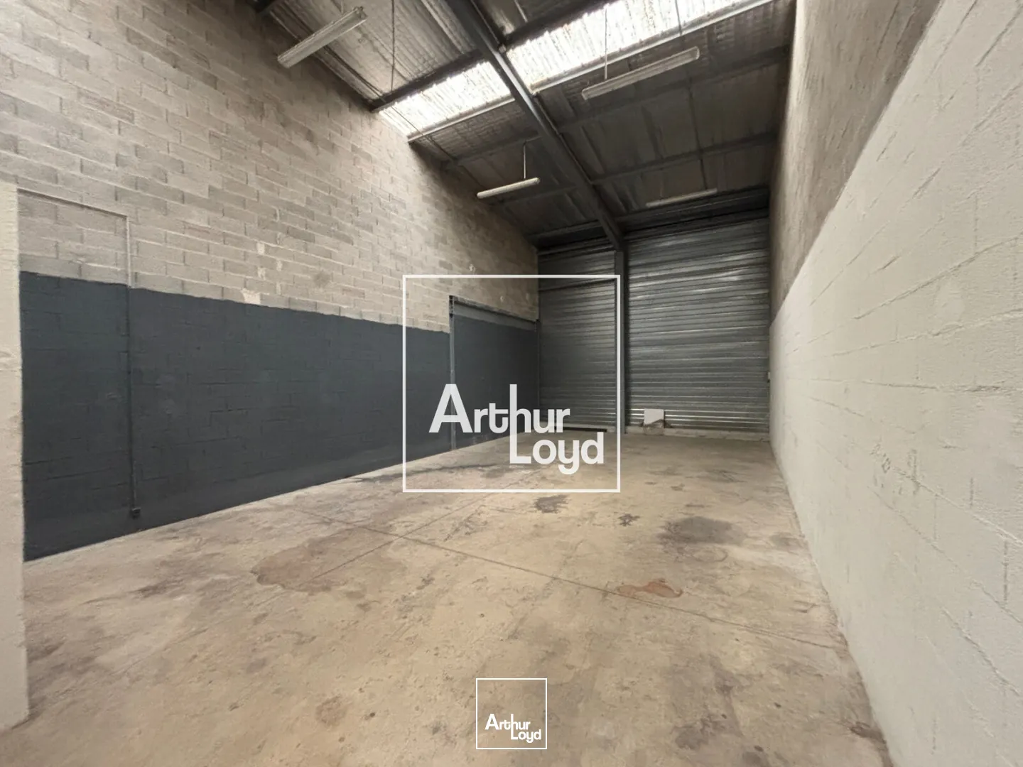 Locaux d'activité & Entrepôts - Vente - NIMES - 30900 - 190-190 - 7752452