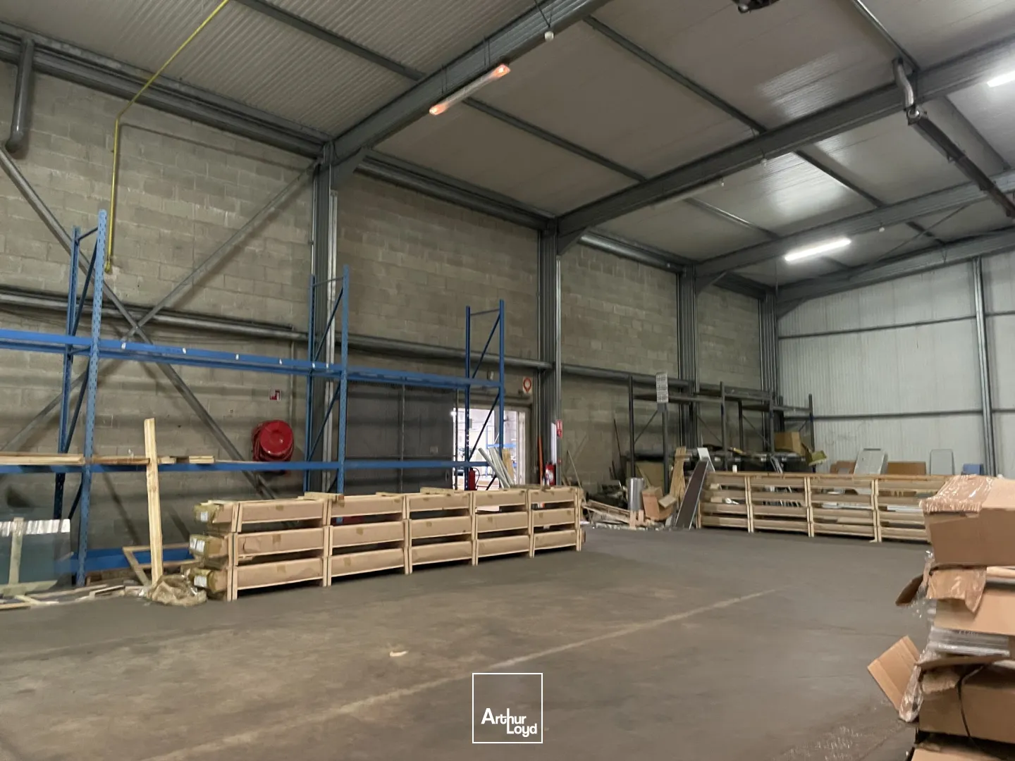 Locaux d'activité & Entrepôts - Location - VILLERS COTTERETS - 02600 - 860-860 - 7752464