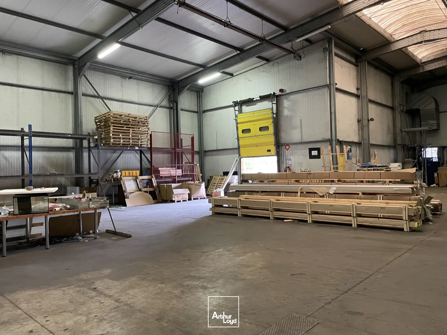 Locaux d'activité & Entrepôts - Location - VILLERS COTTERETS - 02600 - 860-860 - 7752465