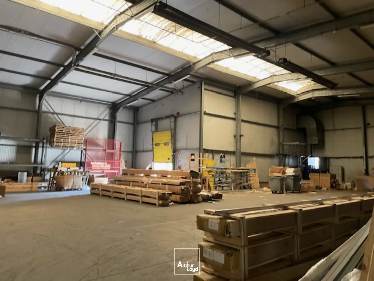 Locaux d'activité & Entrepôts - Location - VILLERS COTTERETS - 02600 - 860-860 - 7752462