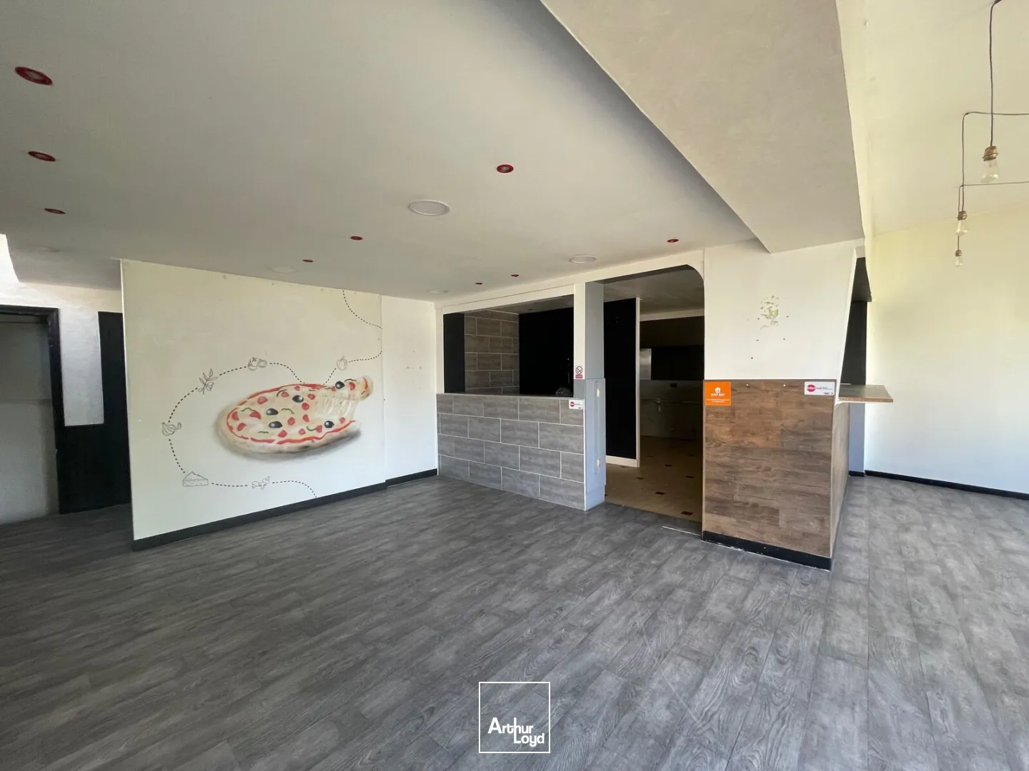 Locaux commerciaux - Location - SOISSONS - 02200 - 65-65 - 7752467
