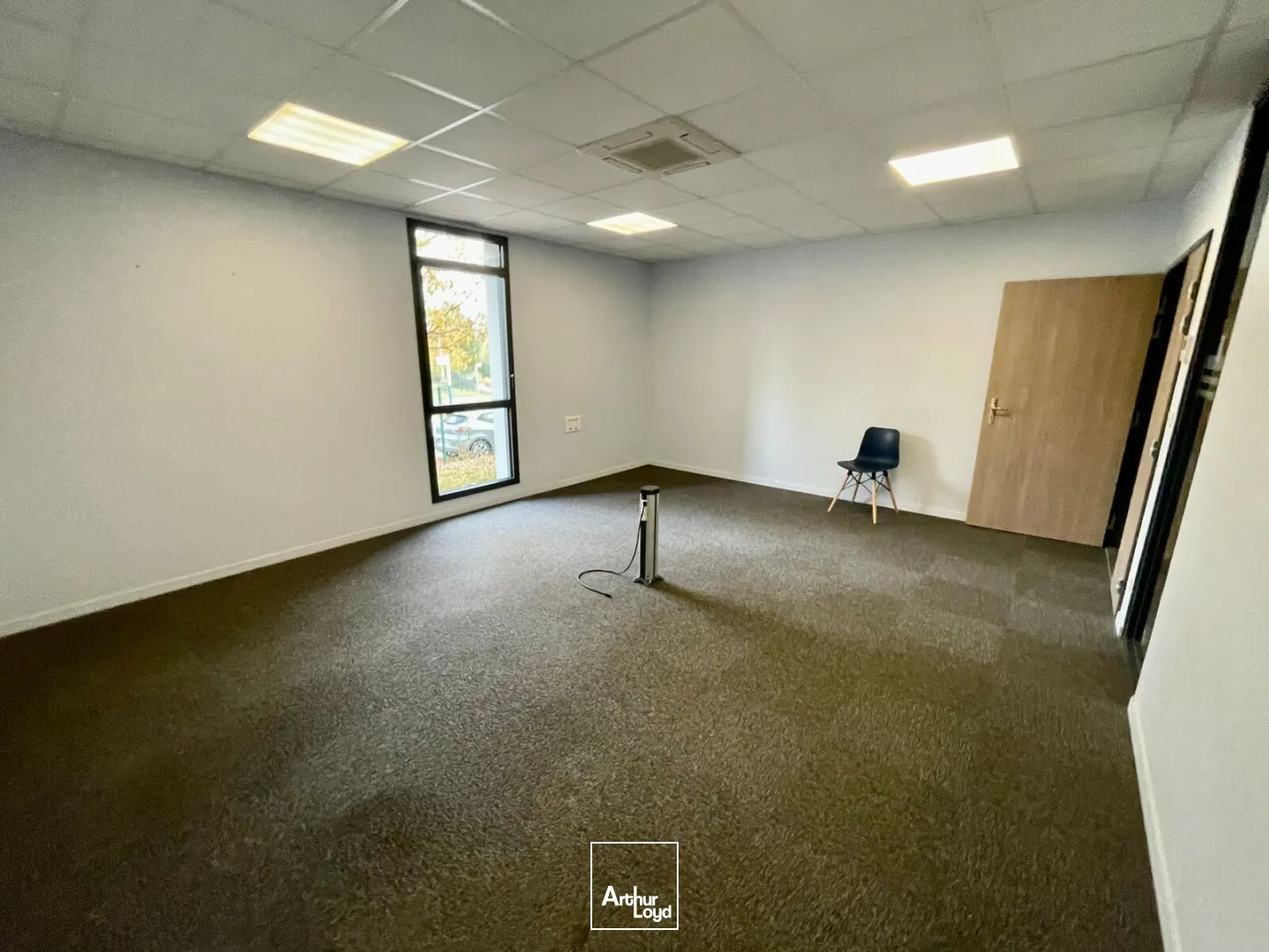 Bureaux - Location - SAINT ETIENNE DU ROUVRAY - 76800 - 27.1-172.9 - 7752696