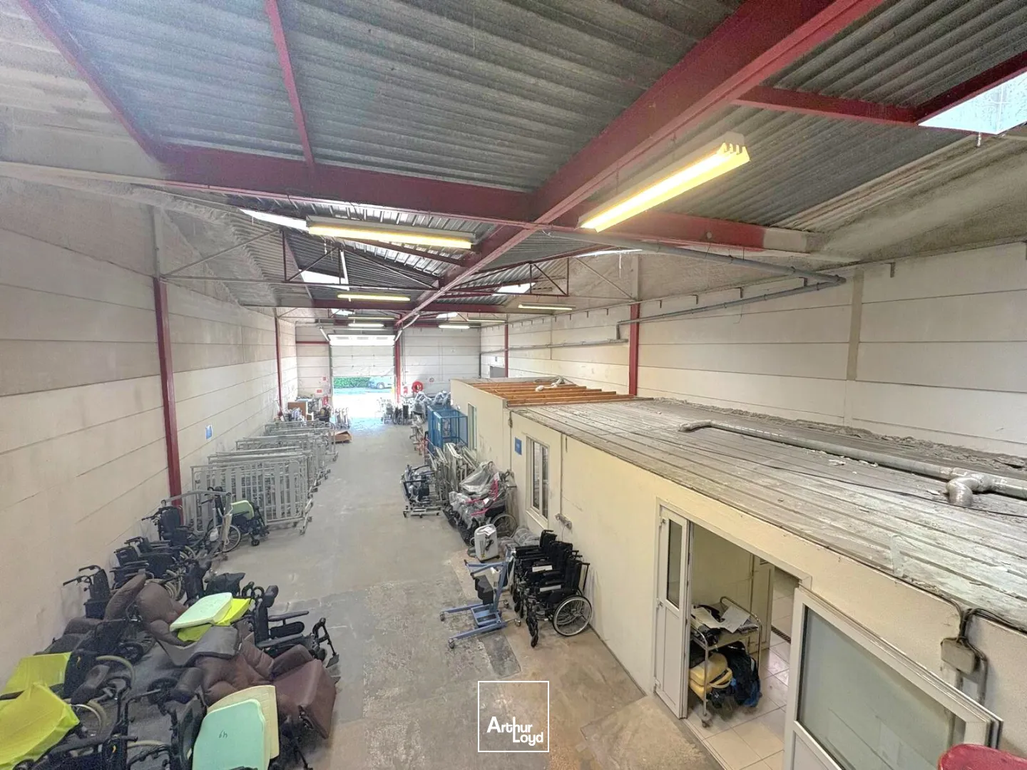 Locaux d'activité & Entrepôts - Location - MARSEILLE - 13011 - 453.75-3357.93 - 7752829