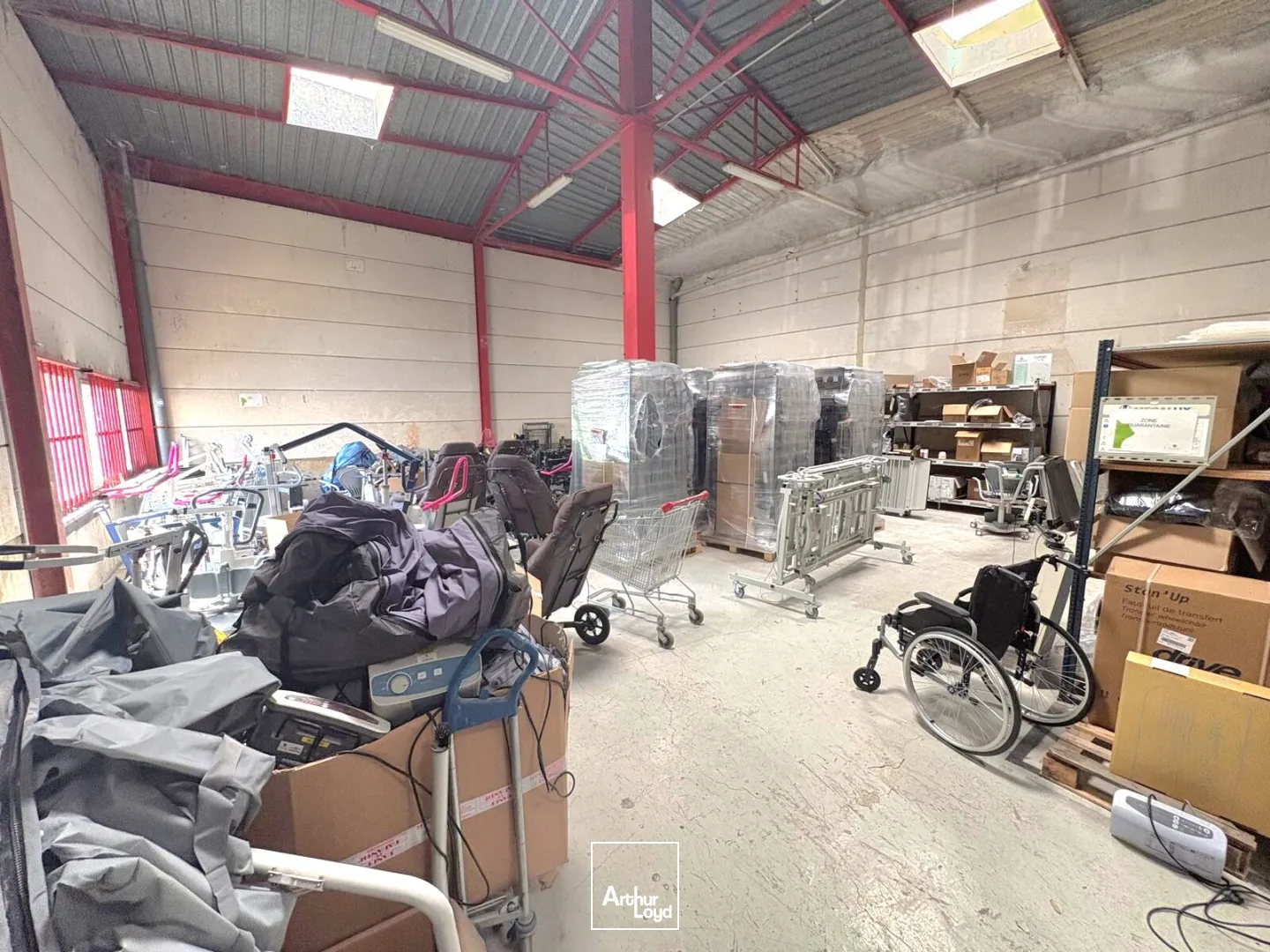 Locaux d'activité & Entrepôts - Location - MARSEILLE - 13011 - 453.75-3357.93 - 7752830