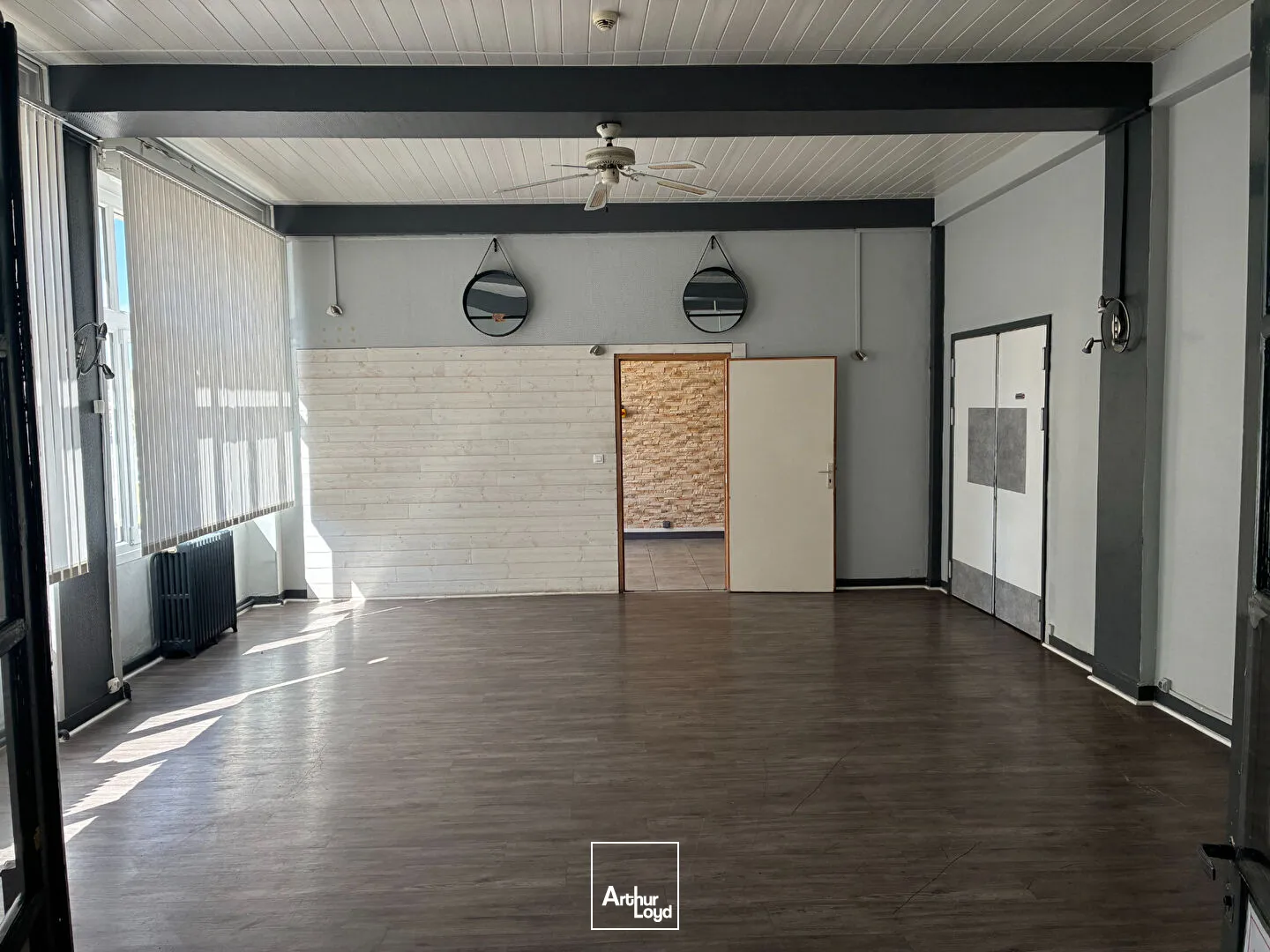 Locaux commerciaux - Vente - AIGREFEUILLE D AUNIS - 17290 - 476-476 - 7753076