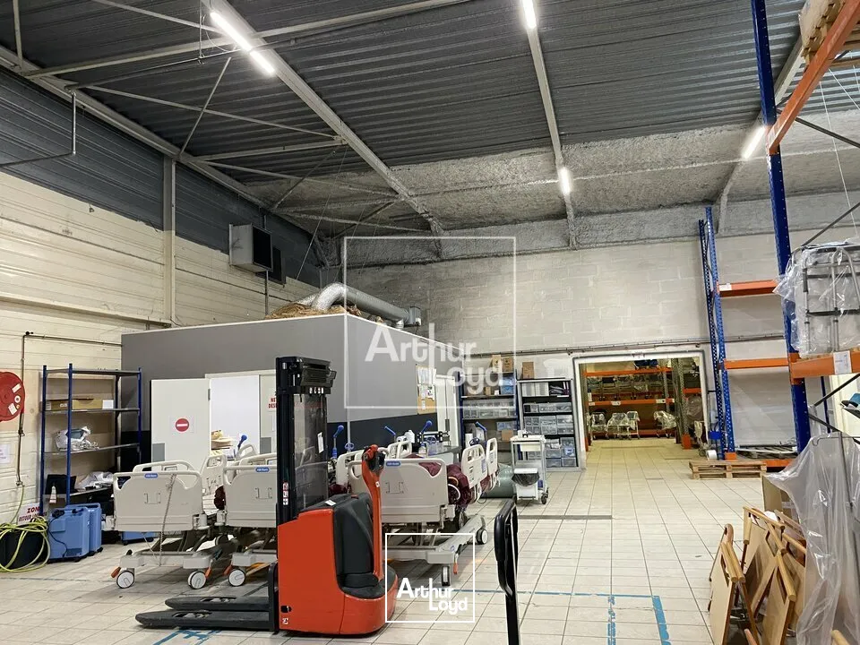 Locaux commerciaux - Location - VILLABÉ - 91100 - 600-1200 - 7753165