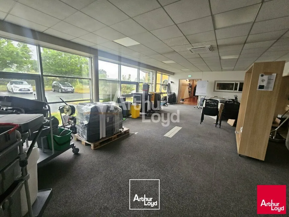 Bureaux - Location - BEAUFORT-EN-ANJOU - 49250 - 300-300 - 7753179