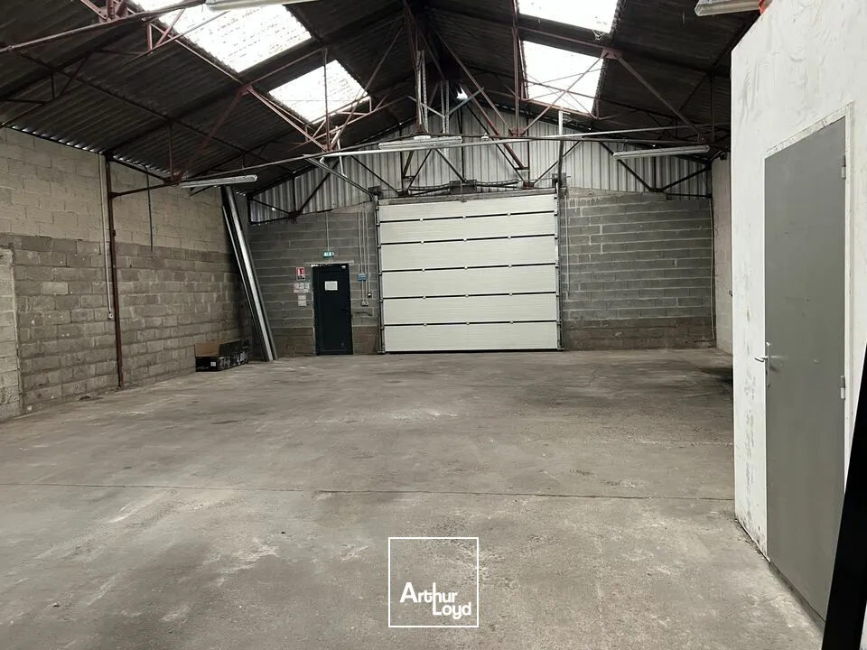 Locaux d'activité & Entrepôts - Location - VEIGNE - 37250 - 403-403 - 7753225