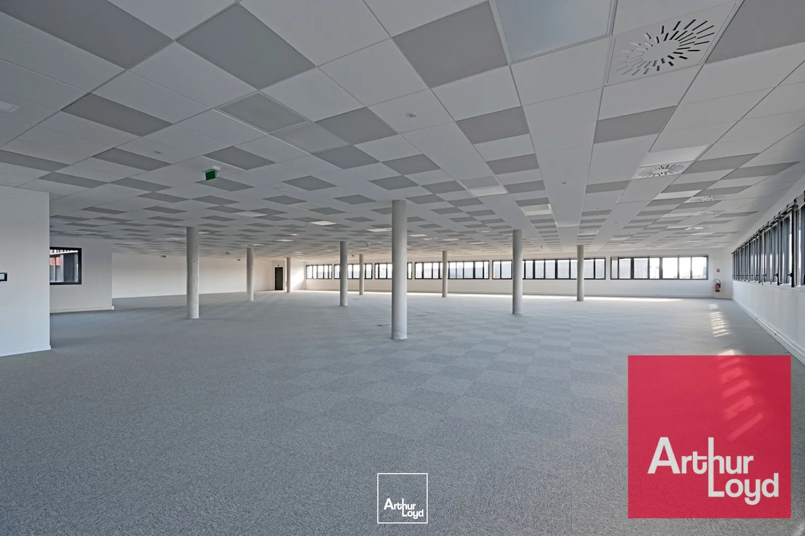 Bureaux - Vente - MAUGUIO - 34130 - 588.97-3265.61 - 7753337