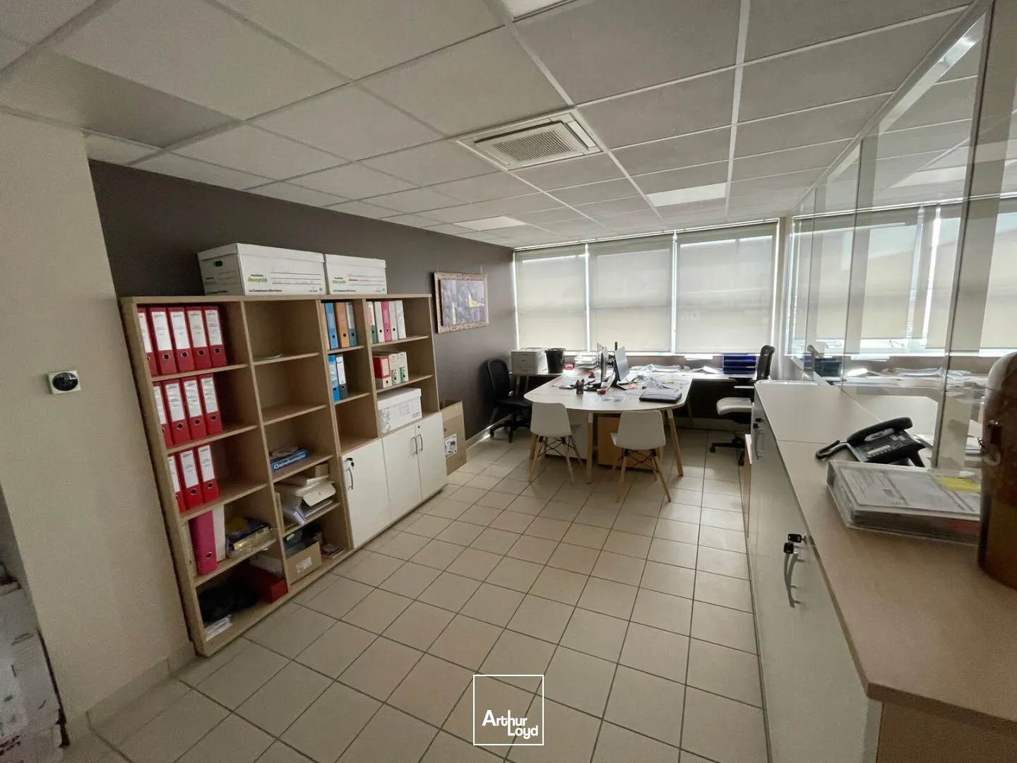 Locaux d'activité & Entrepôts - Location - BEAUVAIS - 60000 - 300-300 - 7753475