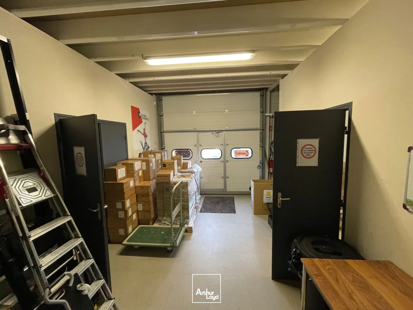 Locaux d'activité & Entrepôts - Location - BEAUVAIS - 60000 - 300-300 - 7753477