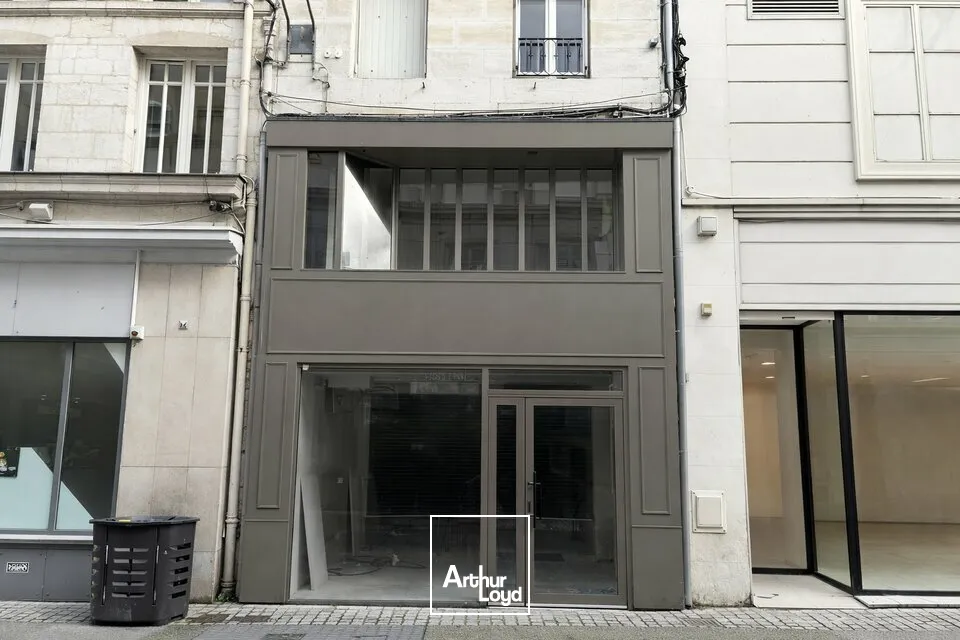 Locaux commerciaux - Location - NIORT - 79000 - 260-260 - 7754056