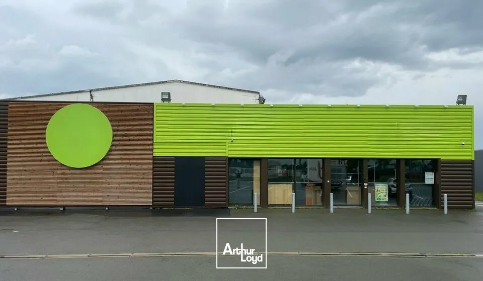 Locaux commerciaux - Vente - LUÇON - 85400 - 570-570 - 7754046
