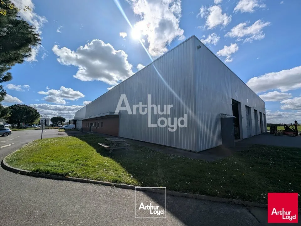 Locaux d'activité & Entrepôts - Location - LA MÉZIÈRE - 35520 - 2640-2640 - 7754081