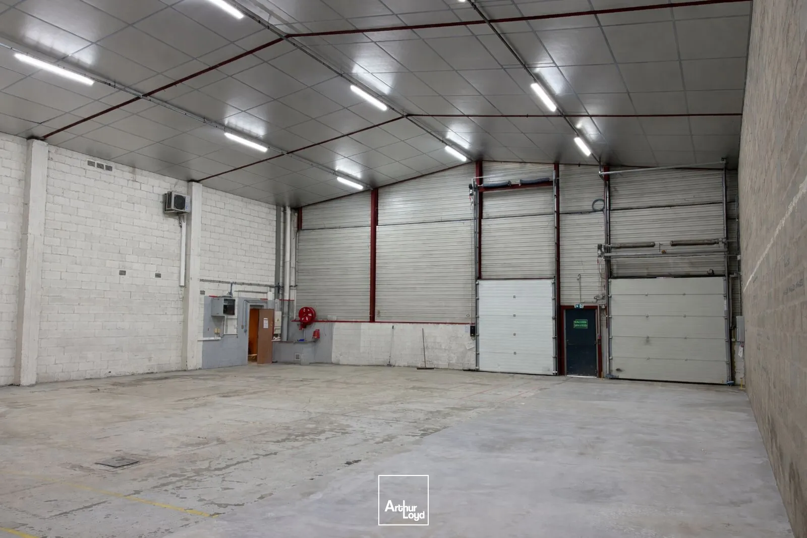 Locaux d'activité & Entrepôts - Location - SAINT JEAN DE LA RUELLE - 45140 - 467-467 - 7754334