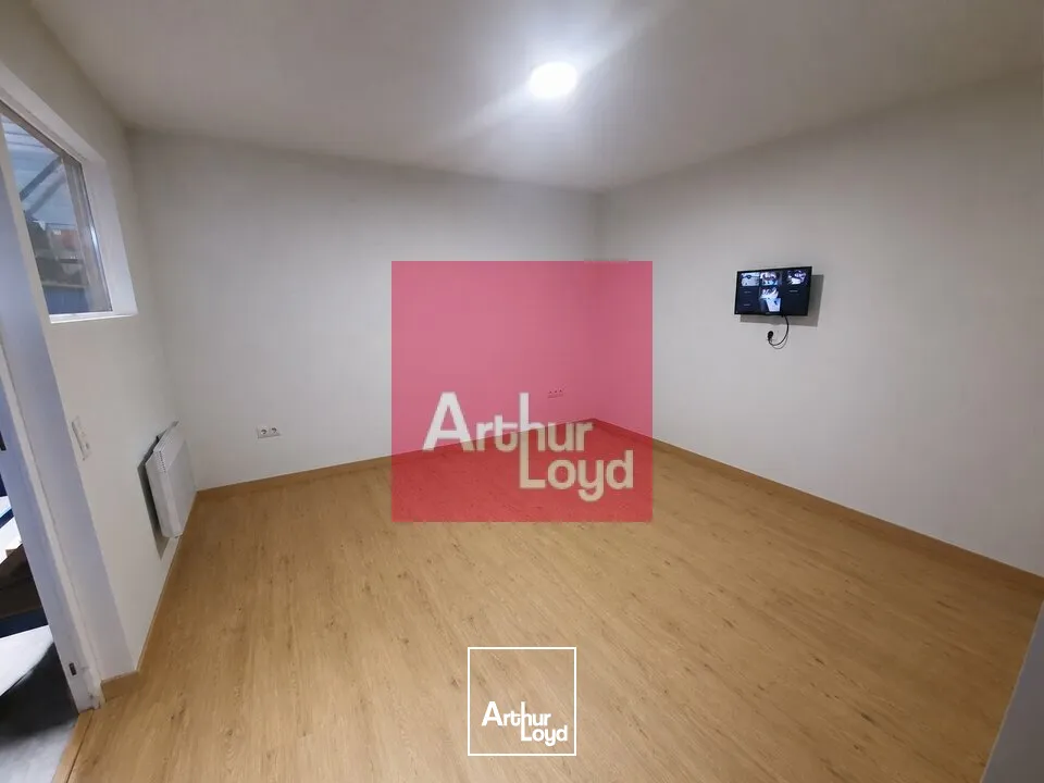 Locaux d'activité & Entrepôts - Location - AUBIÈRE - 63170 - 300-300 - 7756386