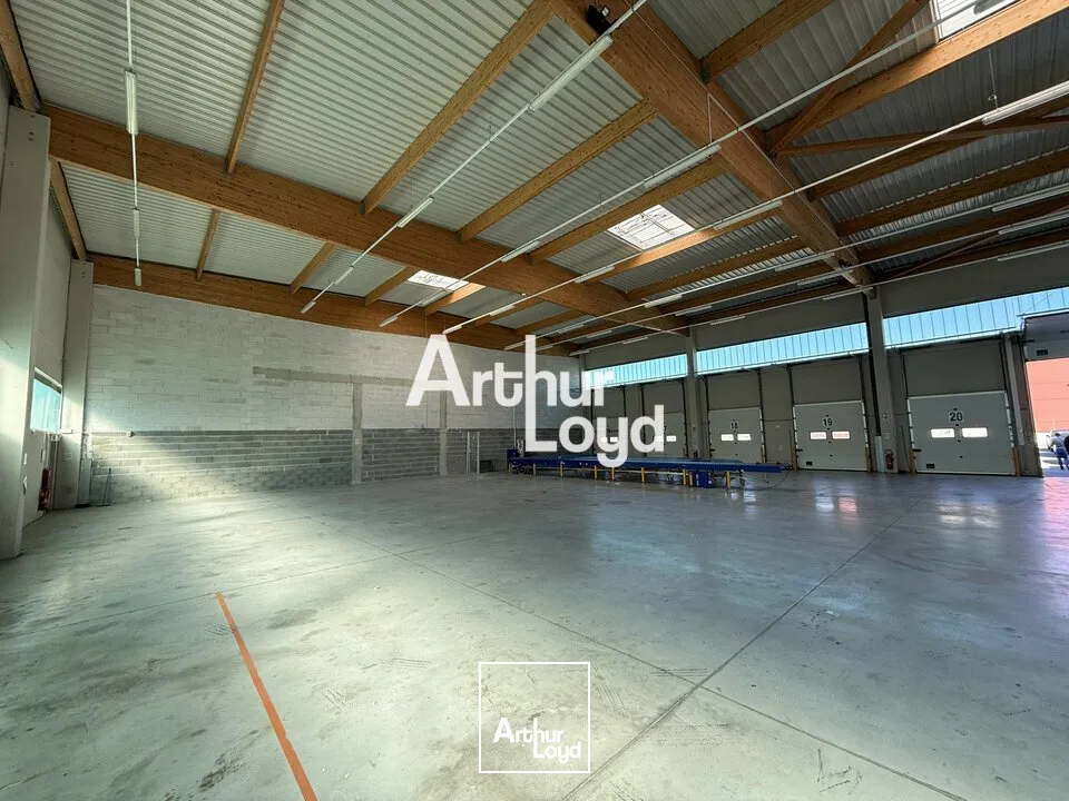 Locaux d'activité & Entrepôts - Location - LES ARCS - 83460 - 850-850 - 7756415
