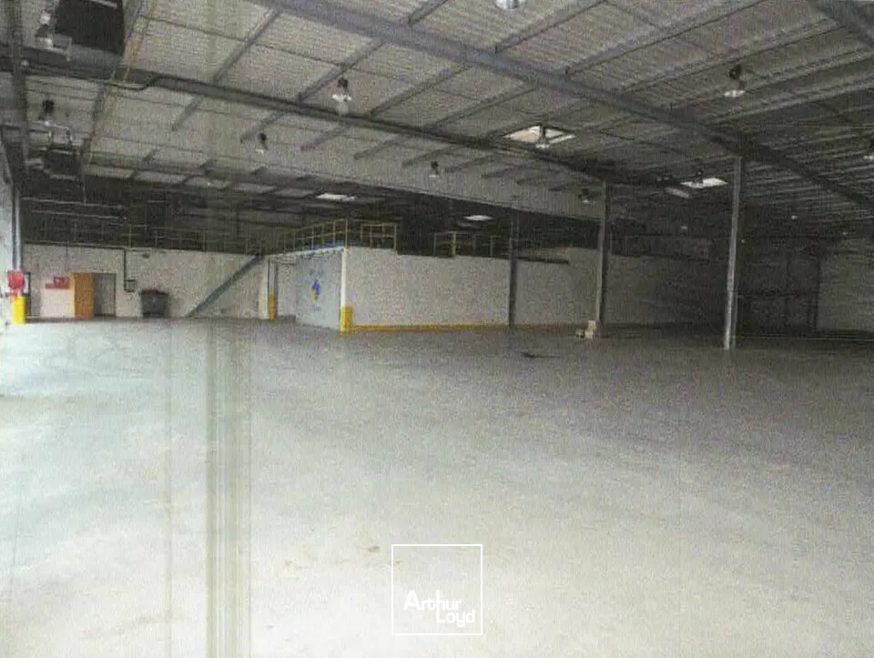 Locaux d'activité & Entrepôts - Location - SAINT PANTALEON DE LARCHE - 19600 - 3070-3070 - 7756435