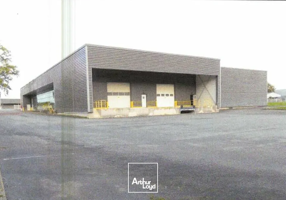 Locaux d'activité & Entrepôts - Location - SAINT PANTALEON DE LARCHE - 19600 - 3070-3070 - 7756433