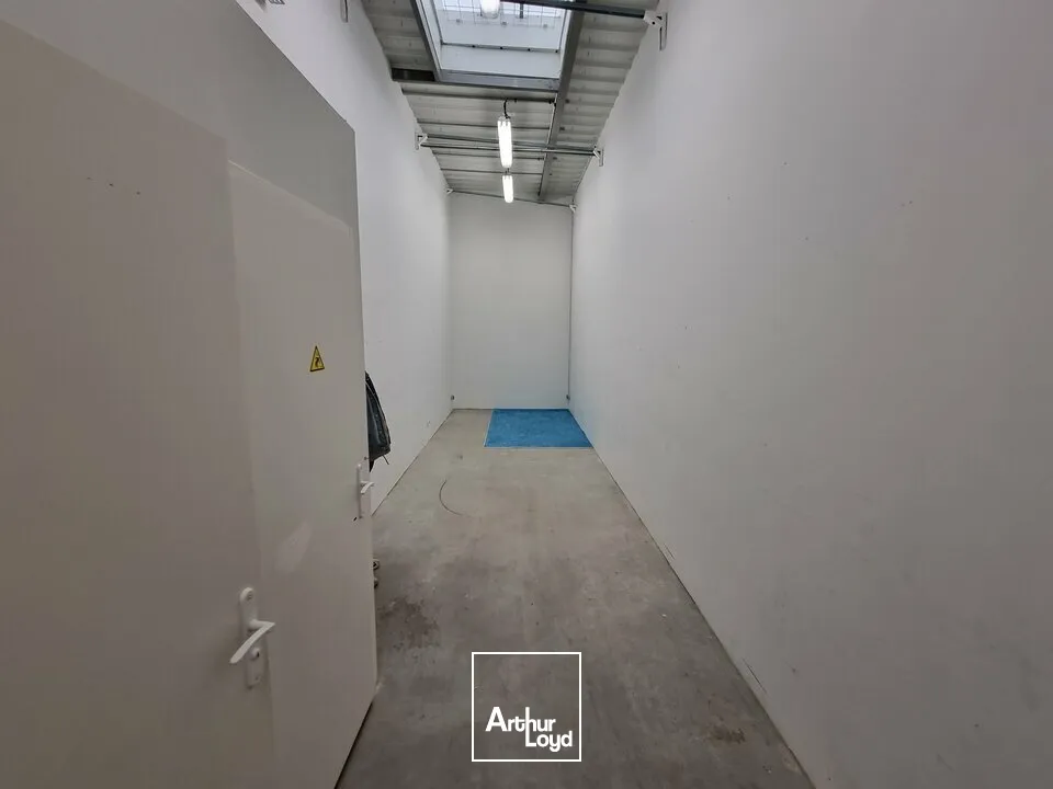 Locaux commerciaux - Location - BESSINES - 79000 - 180-180 - 7756503